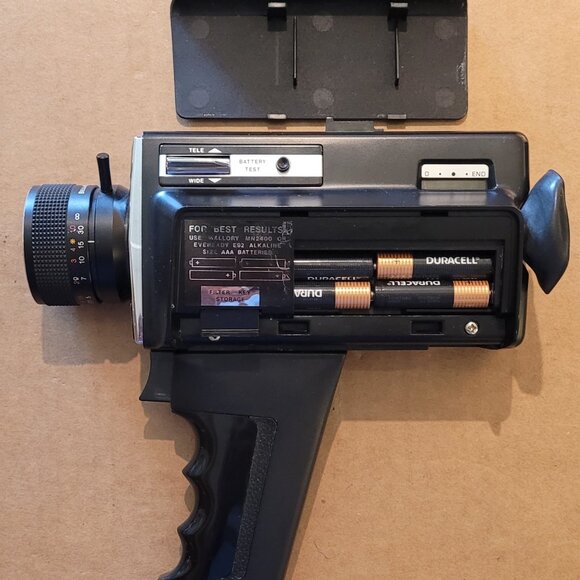 VTG Bell & Howell Director Series XL Movie Cam w/Case and Manual Not Working - Picture 7 of 12